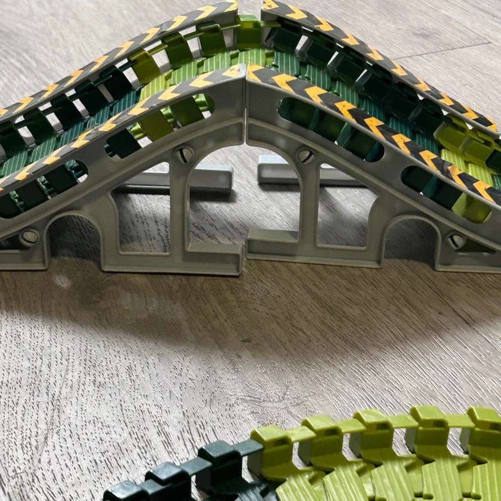 Qiaoheng Toys Dinosaur Flexible Race Track Set with Motorized T-Rex Car CF1616A